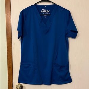 Mini Marilyn by mediChic Women's Short Sleeved Blue Scrub Top Size Small